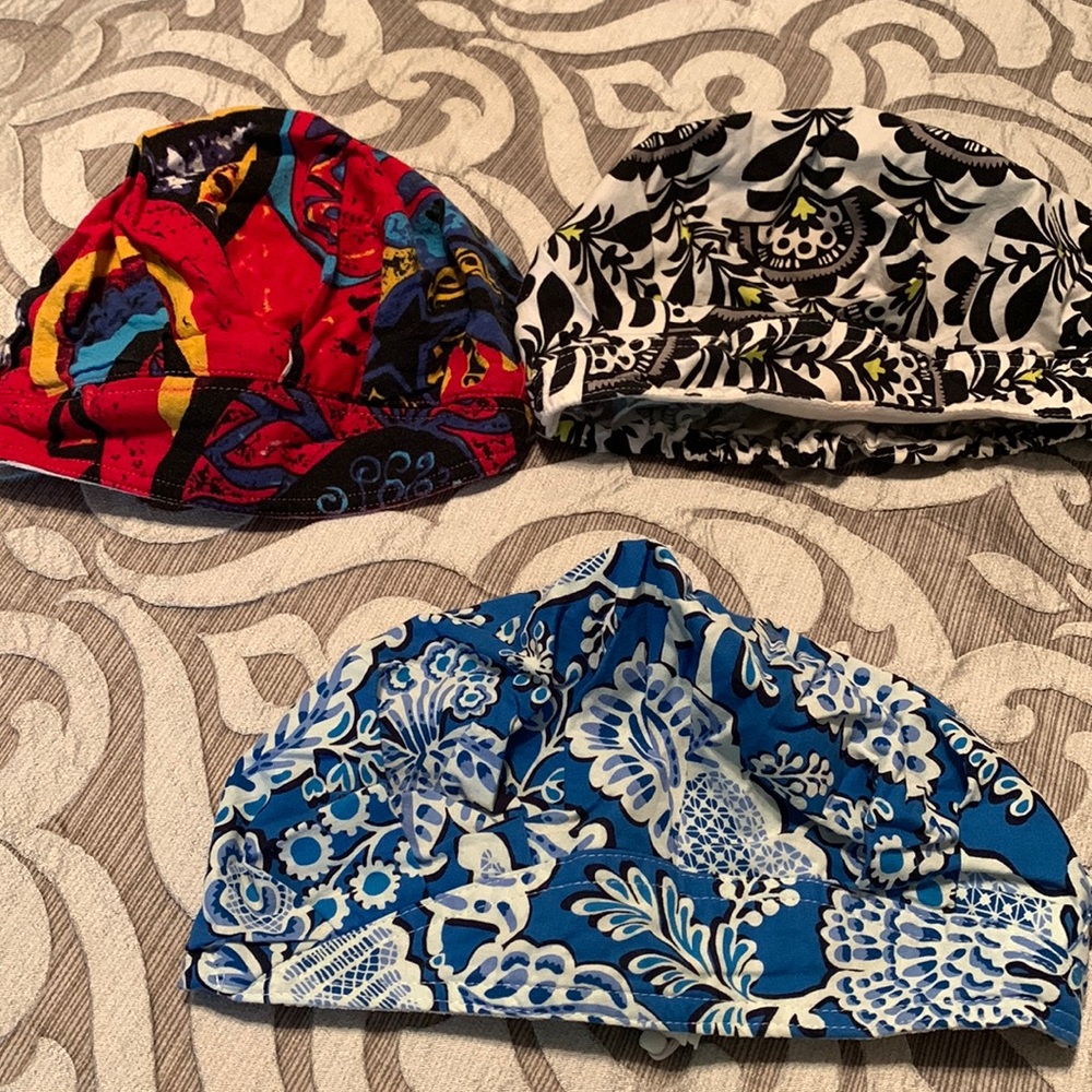 Surgical bonnets.